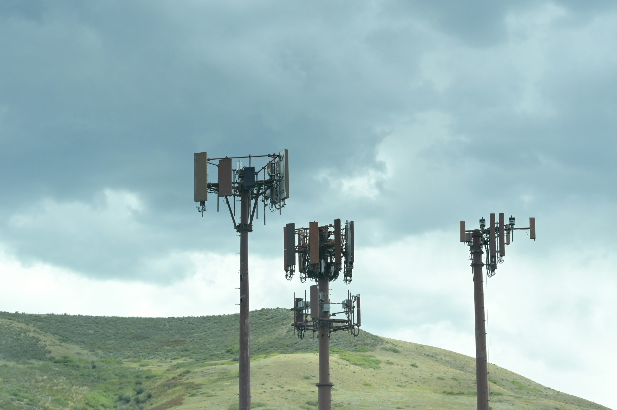 Telecommunications tower
